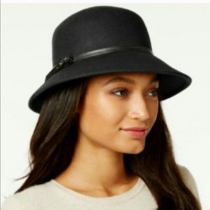 Nine West 100% felt black trench coat hat NWT